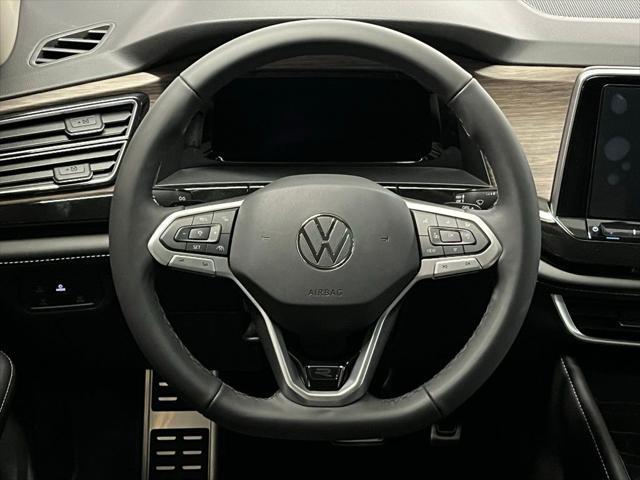 new 2025 Volkswagen Atlas car, priced at $53,343