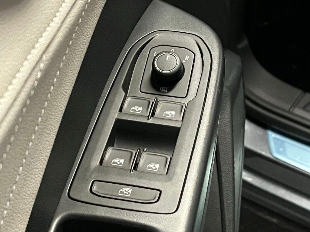 new 2025 Volkswagen Taos car, priced at $33,659