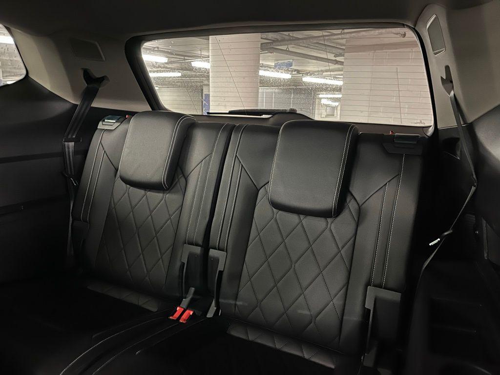 new 2026 Volkswagen Atlas car, priced at $58,410