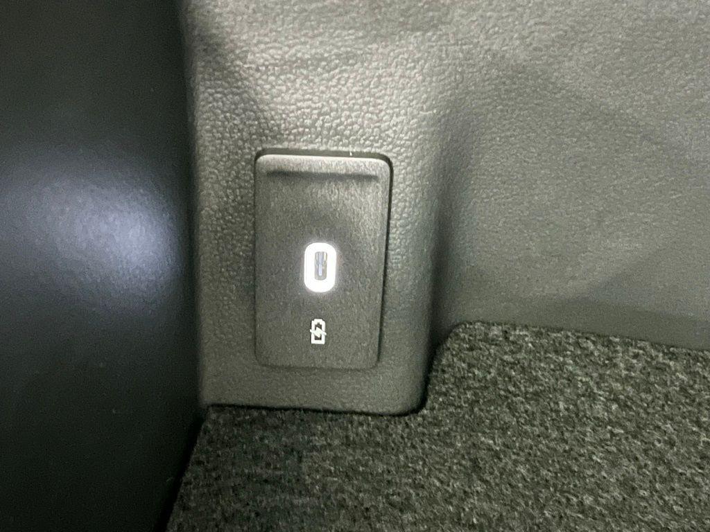 new 2026 Volkswagen Atlas car, priced at $58,410