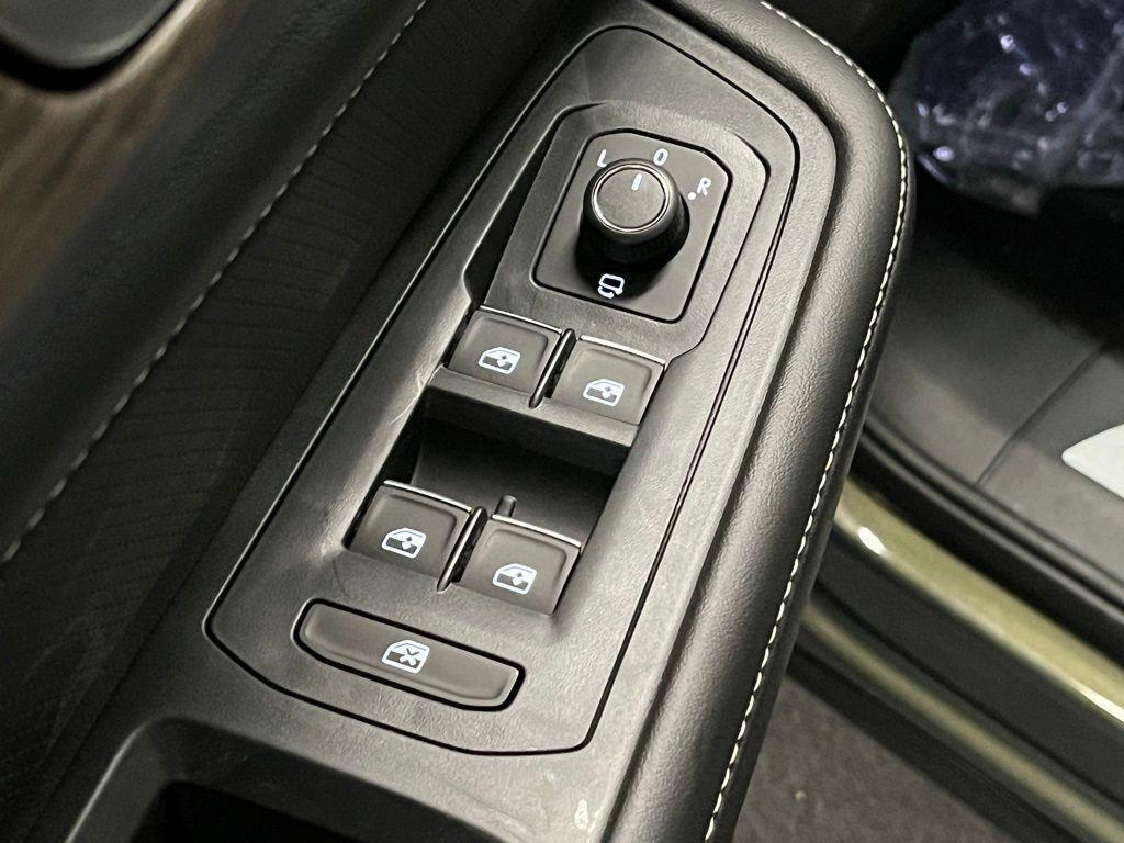 new 2026 Volkswagen Atlas car, priced at $58,410