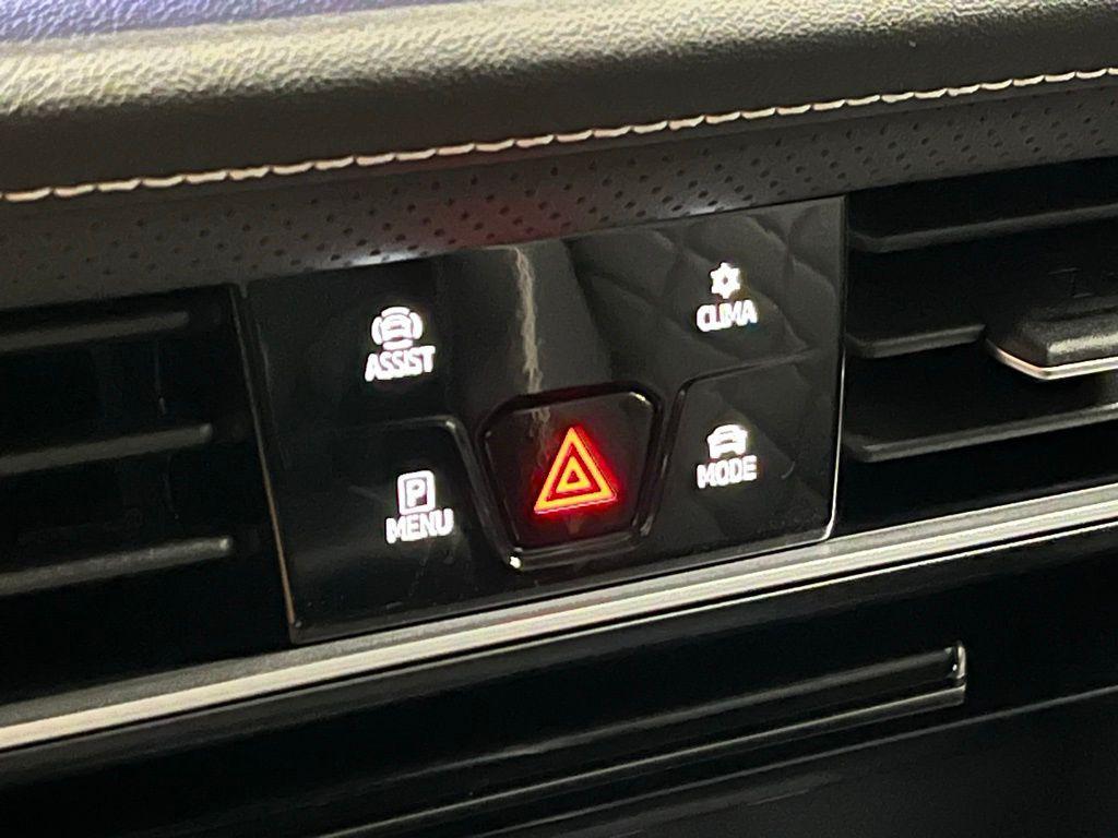 new 2026 Volkswagen Atlas car, priced at $58,410