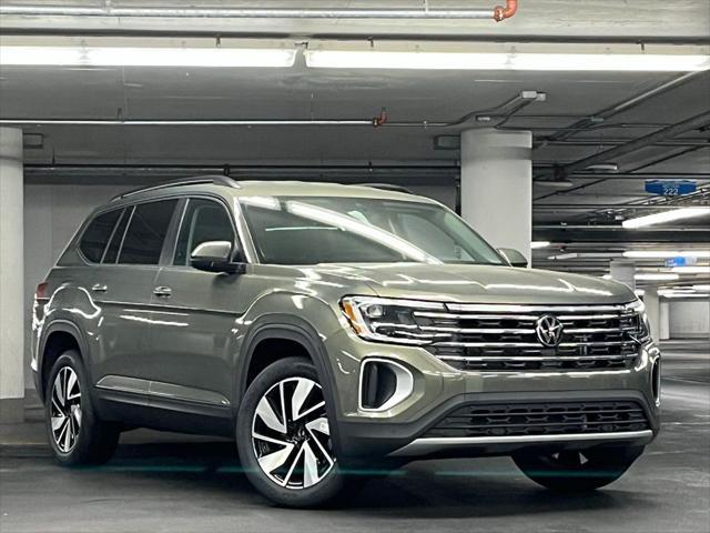 new 2025 Volkswagen Atlas car, priced at $42,140