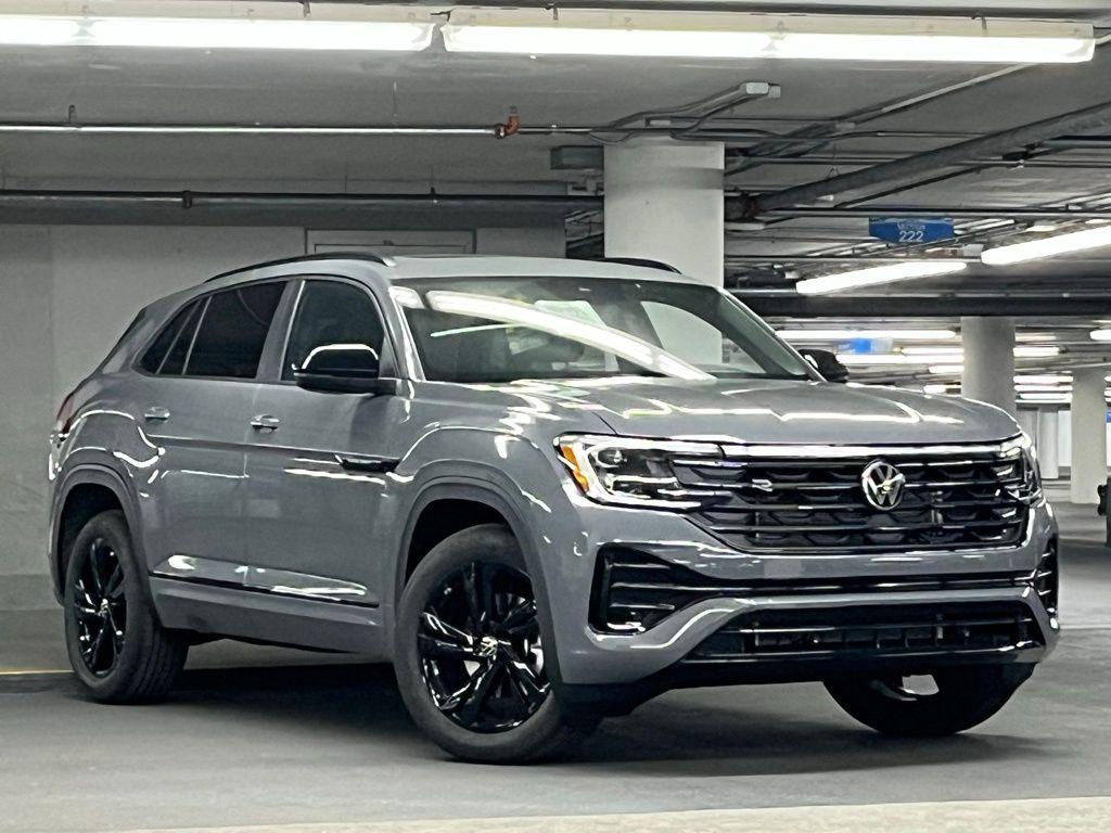 new 2026 Volkswagen Atlas Cross Sport car, priced at $53,297