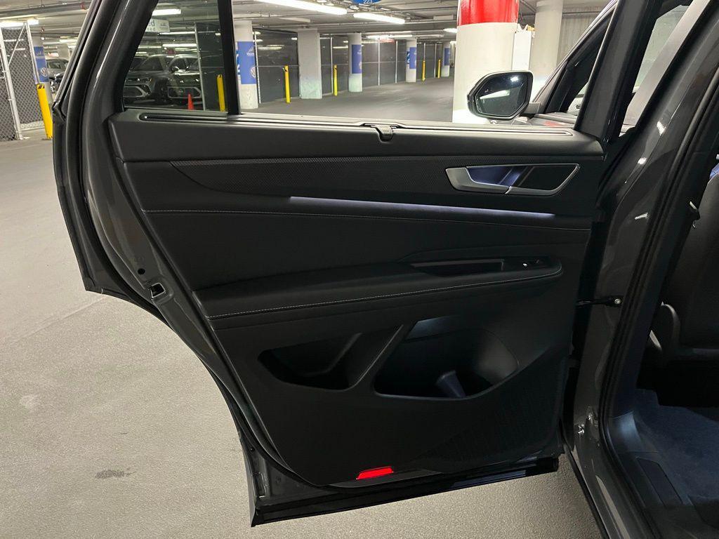 new 2026 Volkswagen Atlas Cross Sport car, priced at $53,797