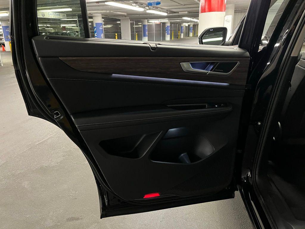 new 2026 Volkswagen Atlas car, priced at $58,062