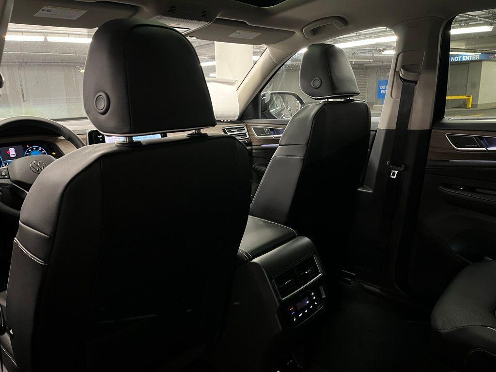 new 2026 Volkswagen Atlas car, priced at $58,062