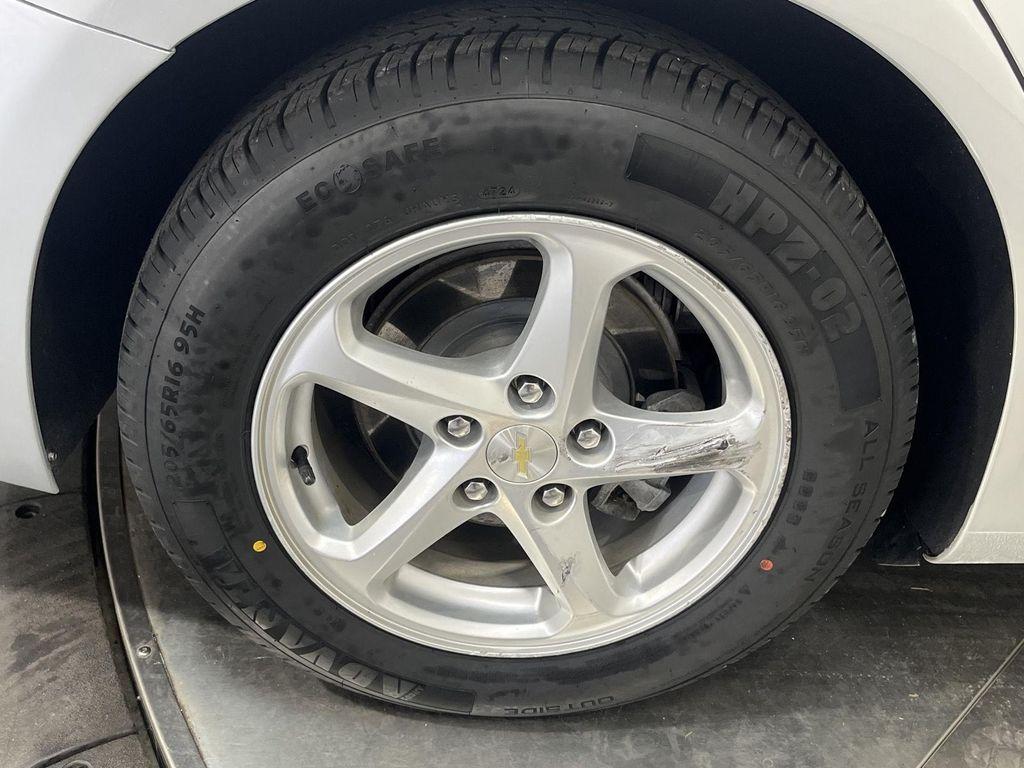 used 2018 Chevrolet Malibu car, priced at $11,994