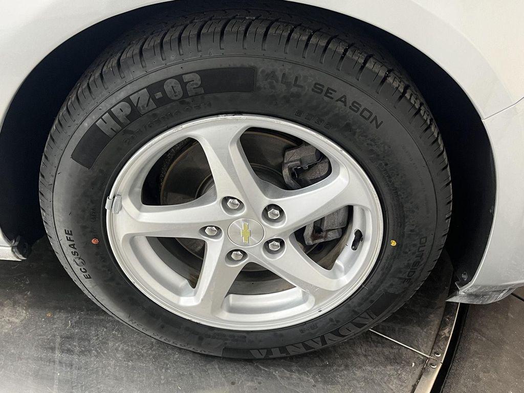 used 2018 Chevrolet Malibu car, priced at $11,994