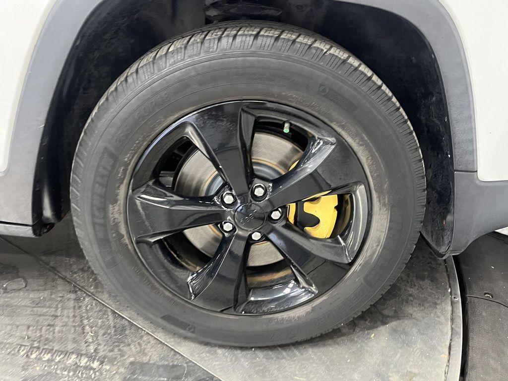 used 2017 Jeep Cherokee car, priced at $9,993