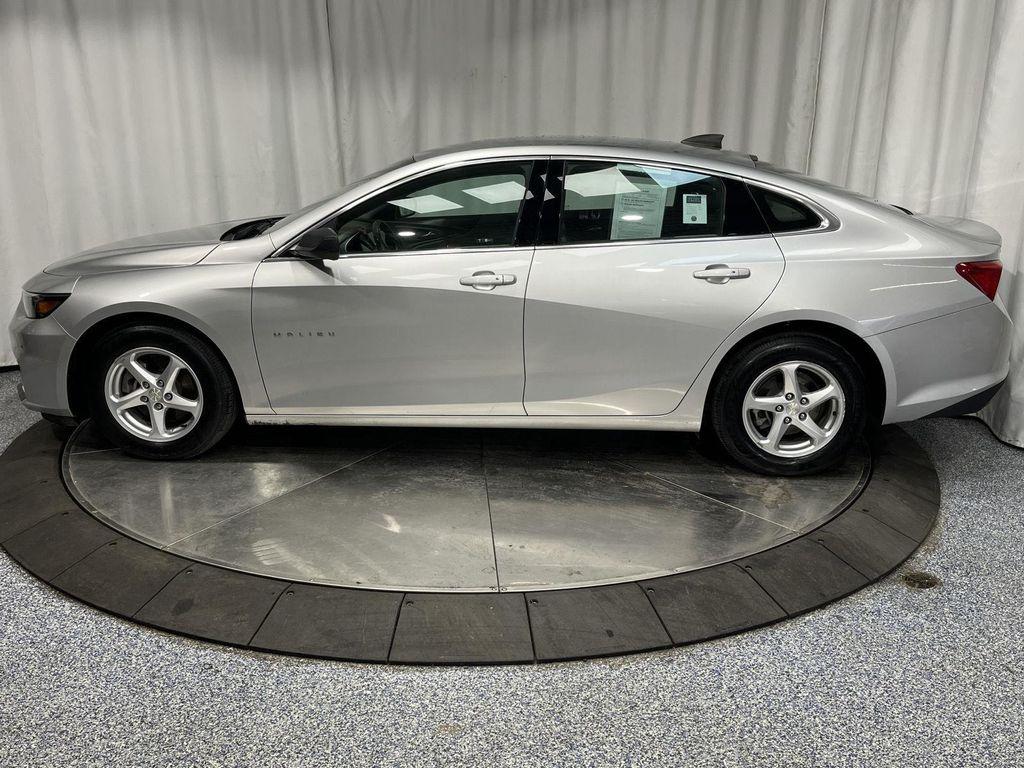 used 2018 Chevrolet Malibu car, priced at $11,994
