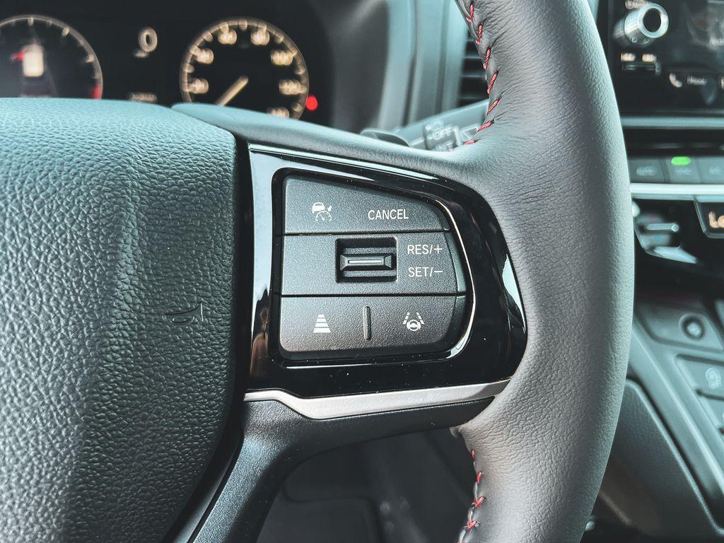 new 2025 Honda Odyssey car, priced at $42,637