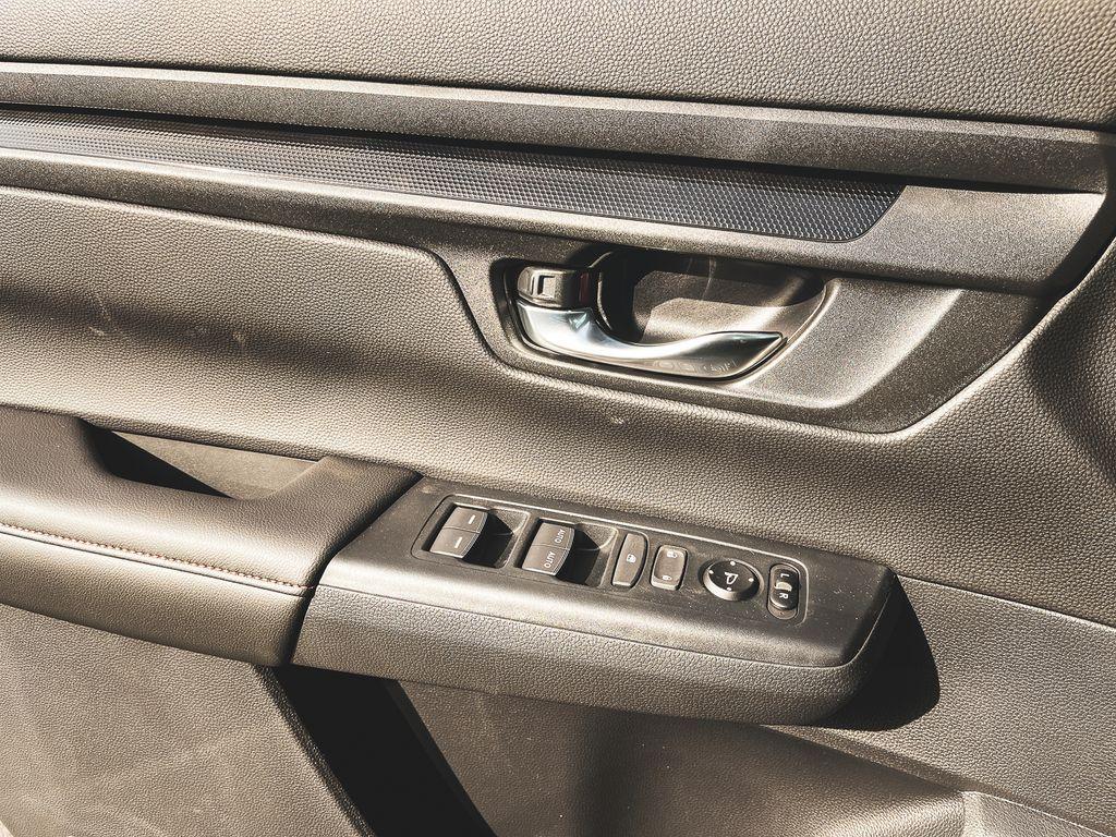 new 2026 Honda CR-V Hybrid car, priced at $38,580