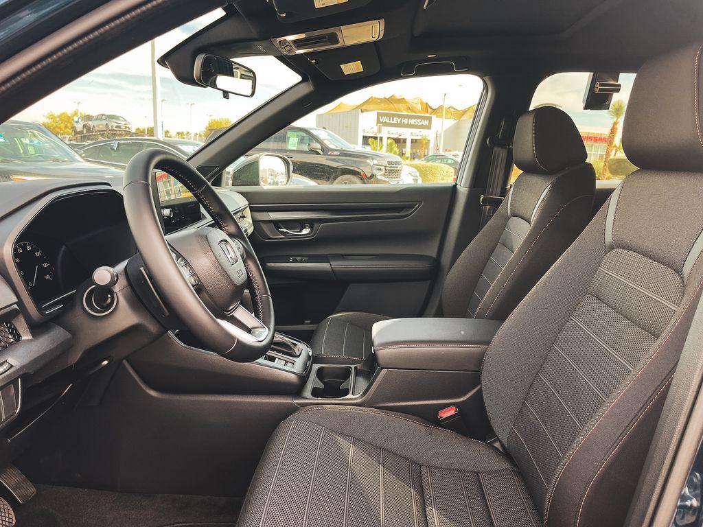 new 2026 Honda CR-V Hybrid car, priced at $38,580