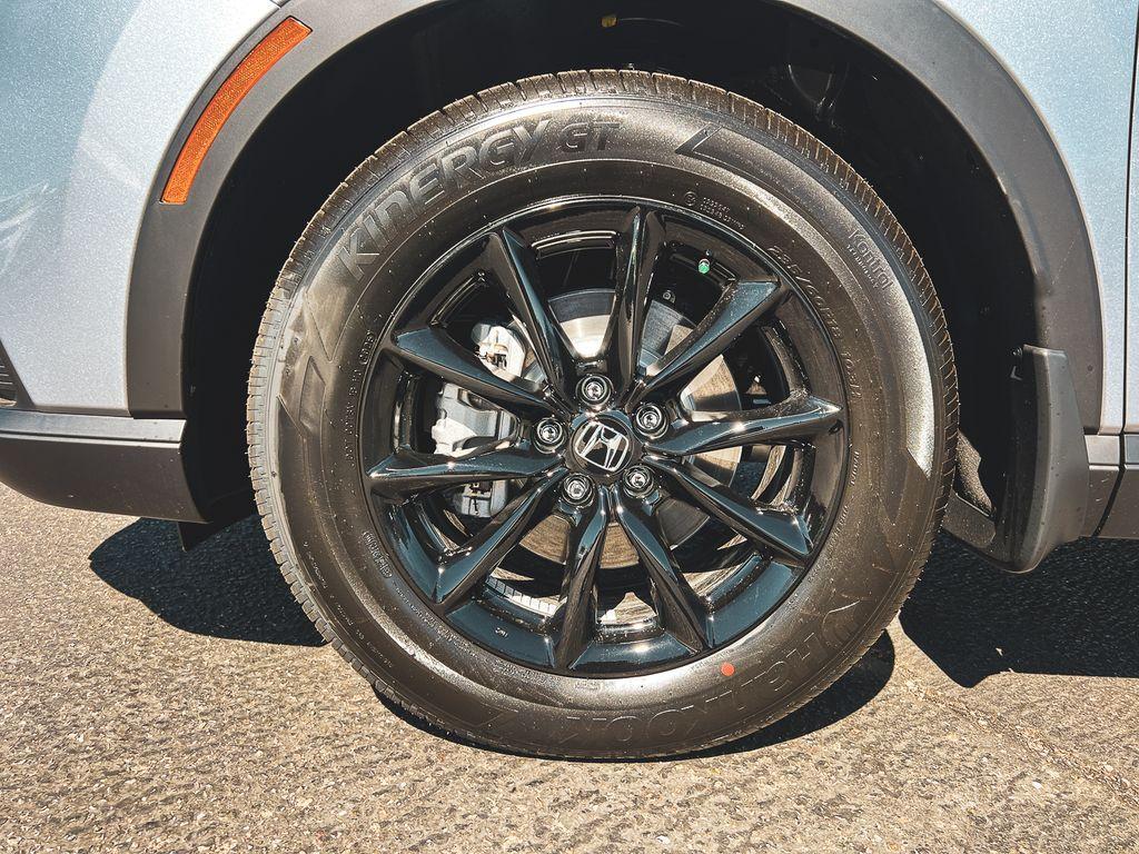 new 2026 Honda CR-V Hybrid car, priced at $40,175