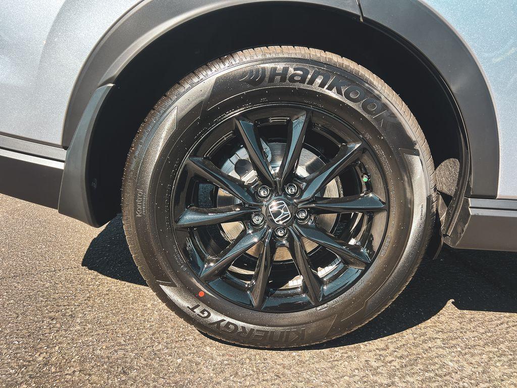 new 2026 Honda CR-V Hybrid car, priced at $40,175