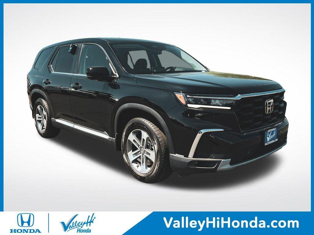 new 2025 Honda Pilot car, priced at $44,995
