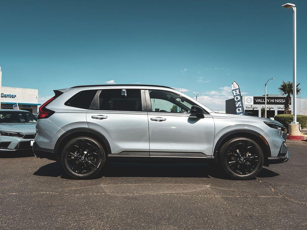 new 2026 Honda CR-V Hybrid car, priced at $43,700