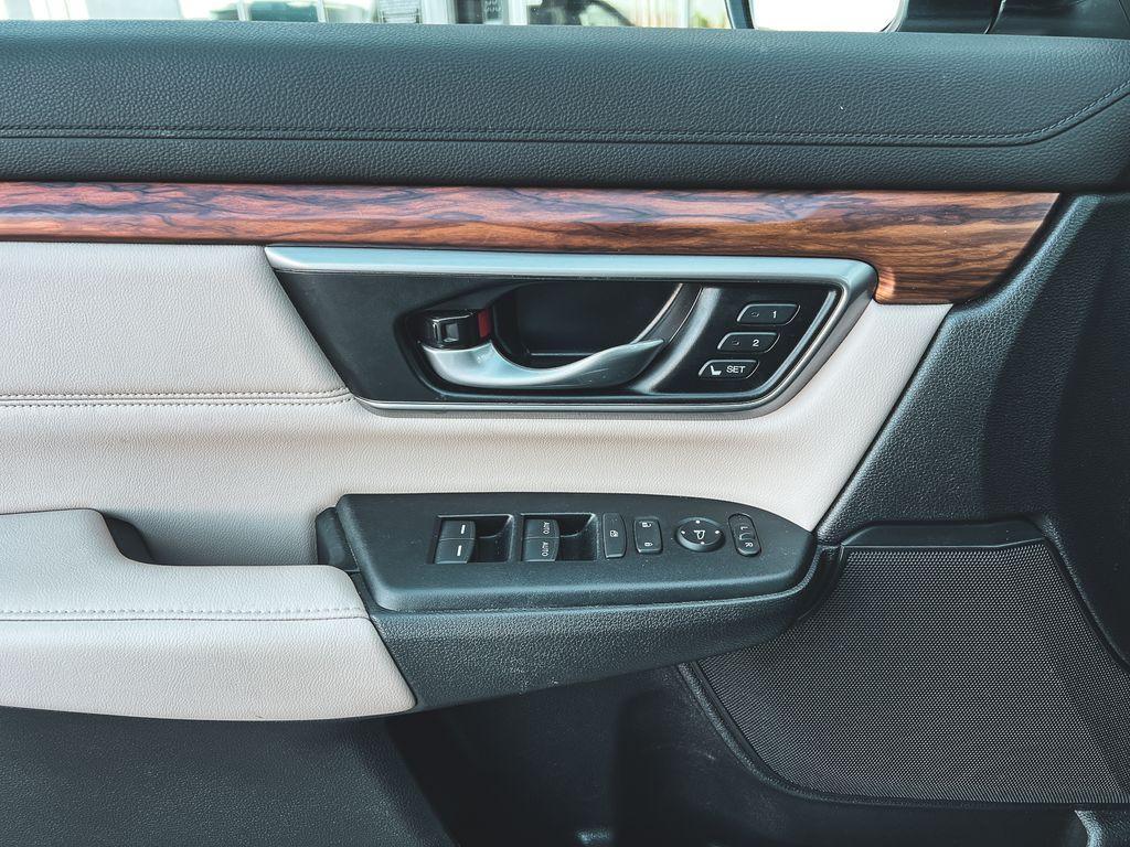 used 2022 Honda CR-V Hybrid car, priced at $28,942