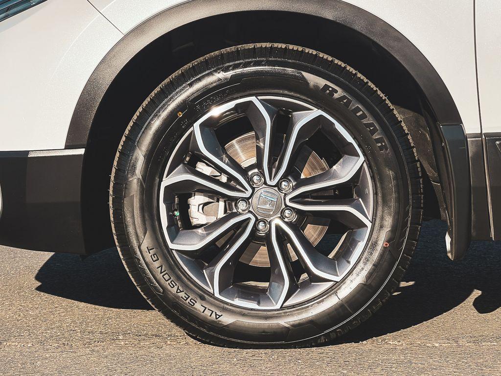 used 2022 Honda CR-V Hybrid car, priced at $28,942