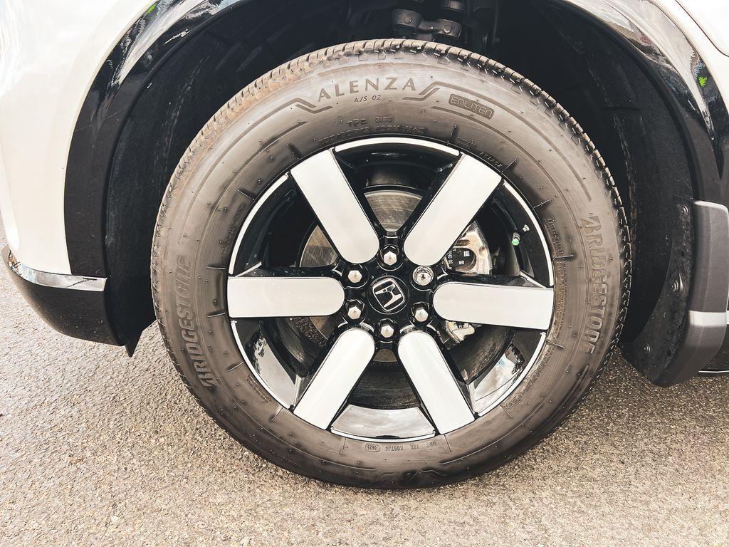 used 2025 Honda Prologue car, priced at $35,916