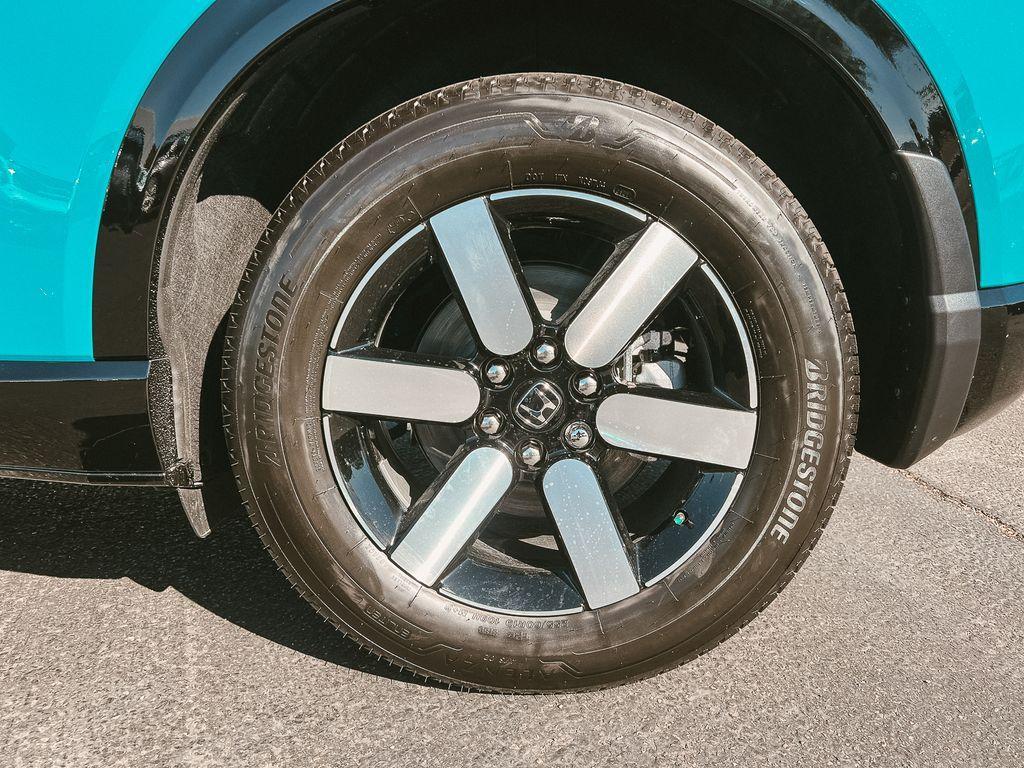 new 2025 Honda Prologue car, priced at $56,650