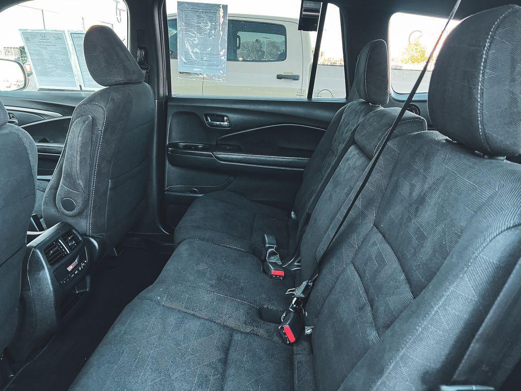 used 2022 Honda Pilot car, priced at $27,938