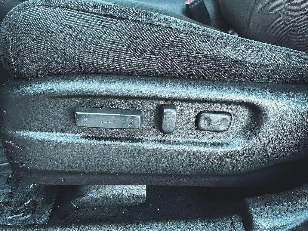 used 2022 Honda Pilot car, priced at $27,938