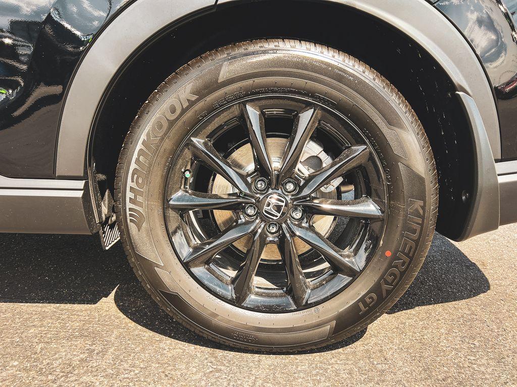 new 2026 Honda CR-V Hybrid car, priced at $40,175