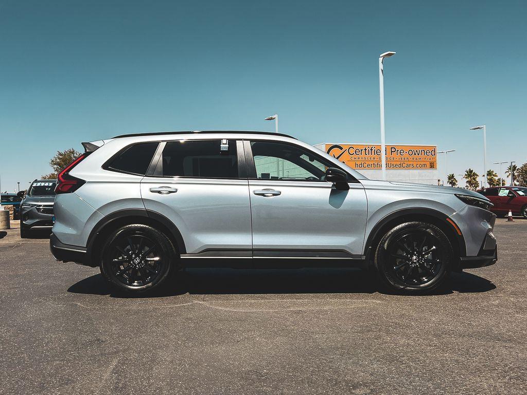 new 2026 Honda CR-V Hybrid car, priced at $38,573