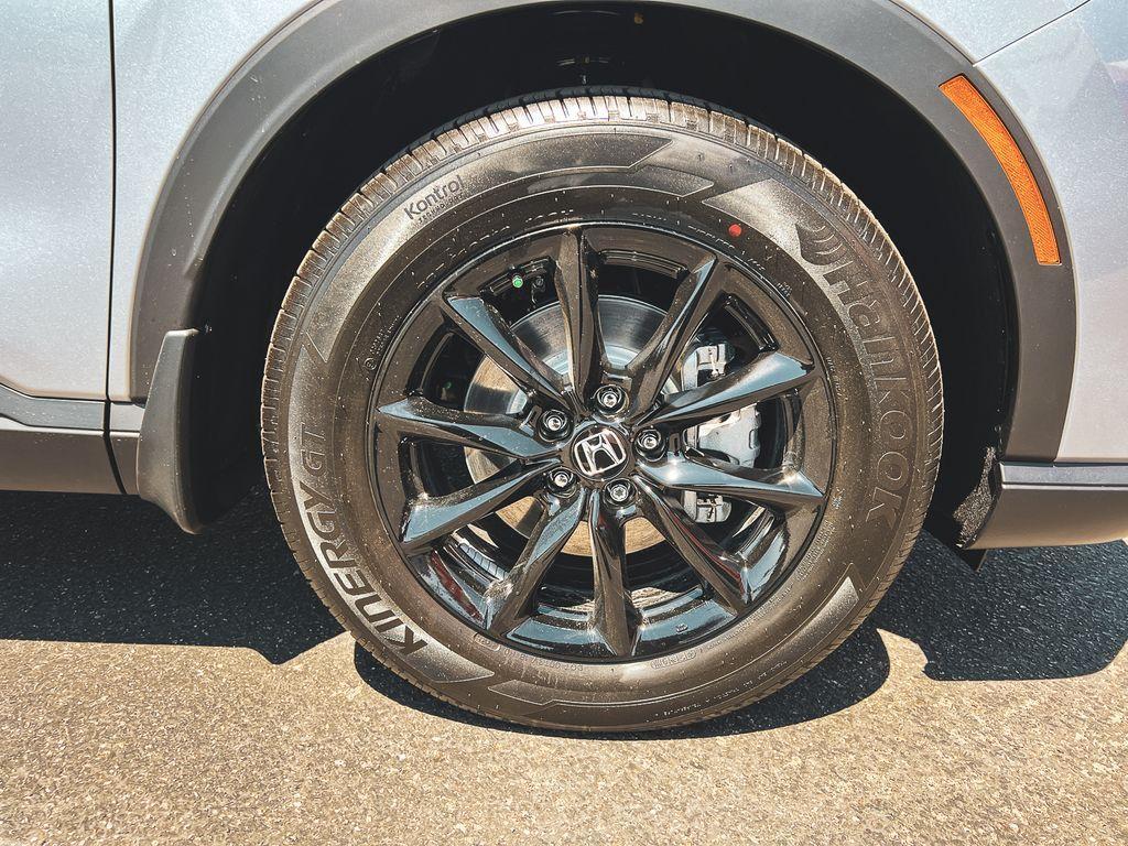 new 2026 Honda CR-V Hybrid car, priced at $38,573