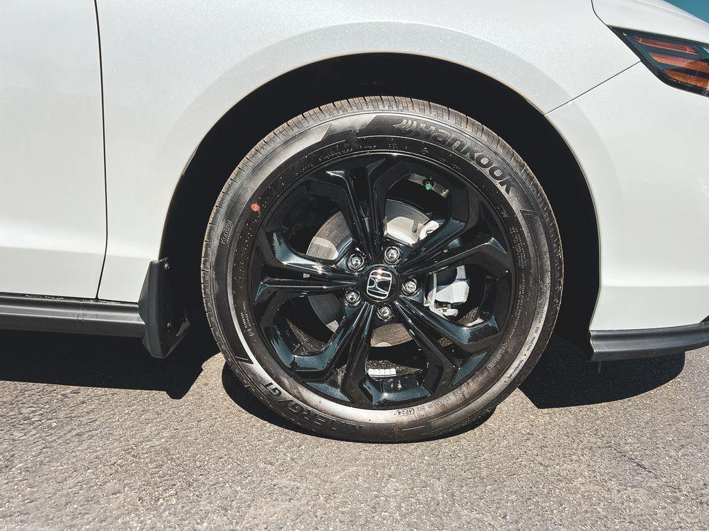 new 2025 Honda Accord car, priced at $32,210