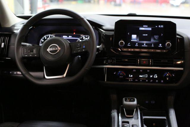 new 2025 Nissan Pathfinder car, priced at $36,427