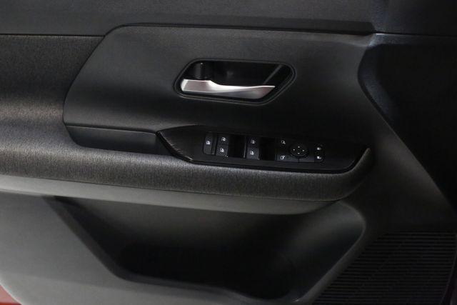 new 2025 Nissan Kicks car, priced at $27,085