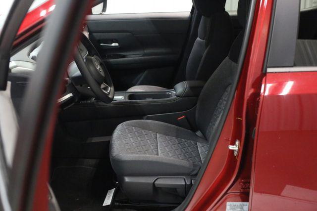 new 2025 Nissan Kicks car, priced at $27,085
