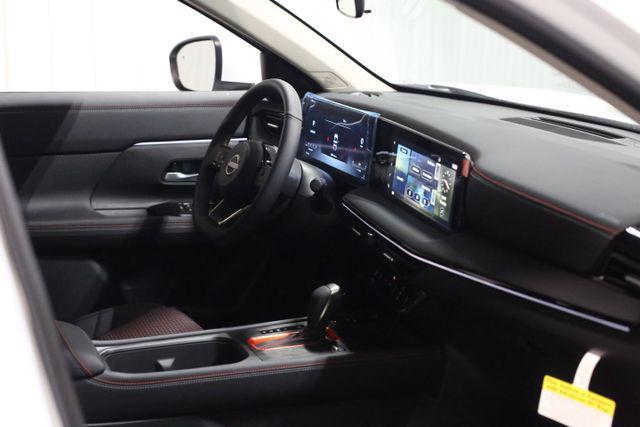 new 2025 Nissan Kicks car, priced at $29,598