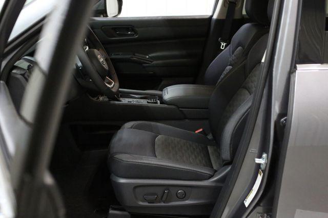 new 2025 Nissan Pathfinder car, priced at $36,465