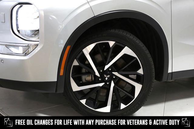 used 2024 Mitsubishi Outlander car, priced at $25,207