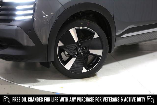new 2025 Nissan Kicks car, priced at $26,911
