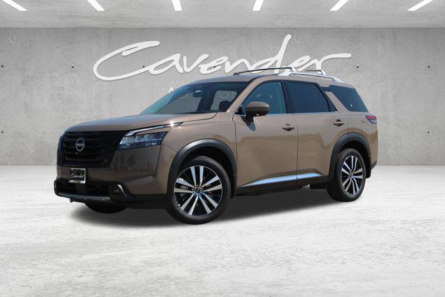 new 2024 Nissan Pathfinder car, priced at $45,742