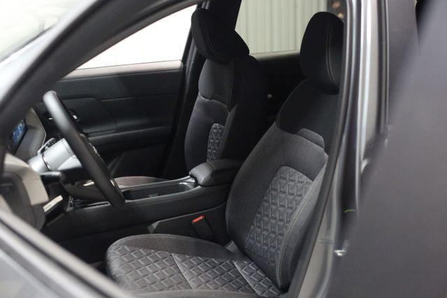 new 2025 Nissan Kicks car, priced at $25,121