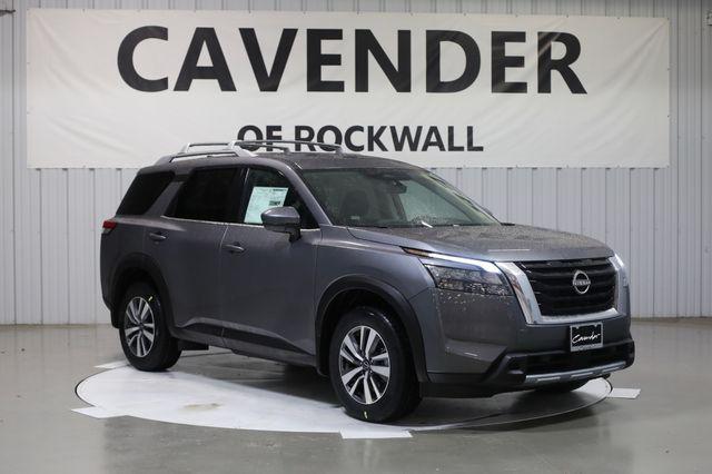 new 2025 Nissan Pathfinder car, priced at $36,677