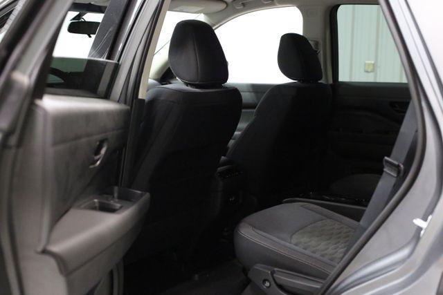 new 2025 Nissan Pathfinder car, priced at $40,728