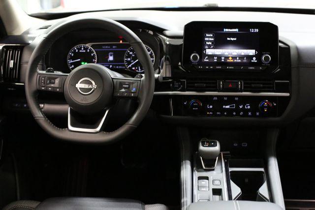 new 2025 Nissan Pathfinder car, priced at $40,728