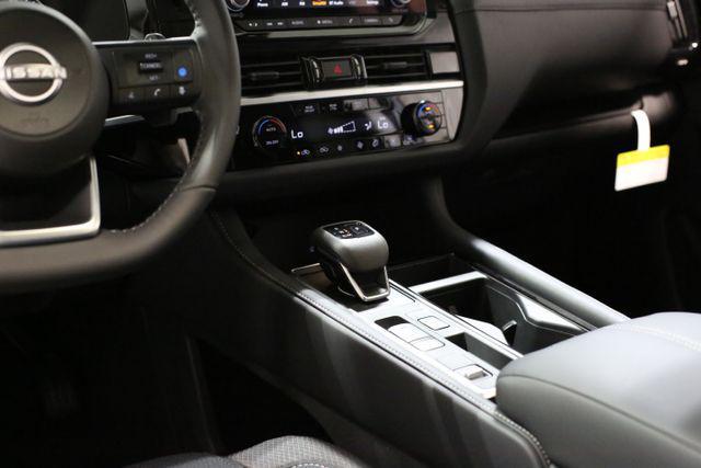 new 2025 Nissan Pathfinder car, priced at $40,728