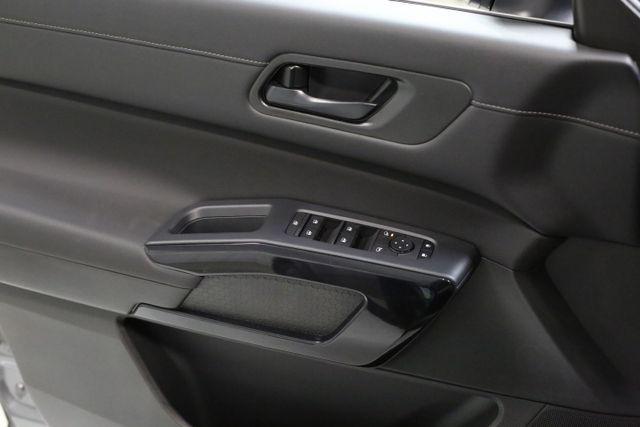 new 2025 Nissan Pathfinder car, priced at $40,728