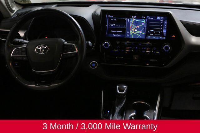 used 2021 Toyota Highlander car, priced at $33,748