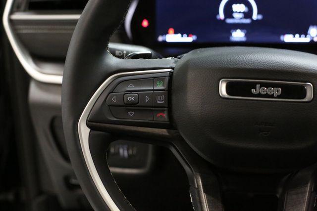 used 2023 Jeep Grand Cherokee car, priced at $24,989
