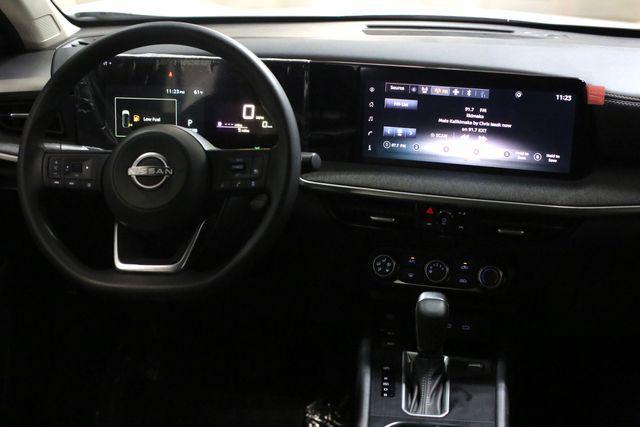 new 2025 Nissan Kicks car, priced at $28,034