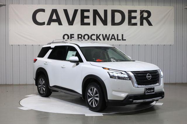 new 2025 Nissan Pathfinder car, priced at $38,988